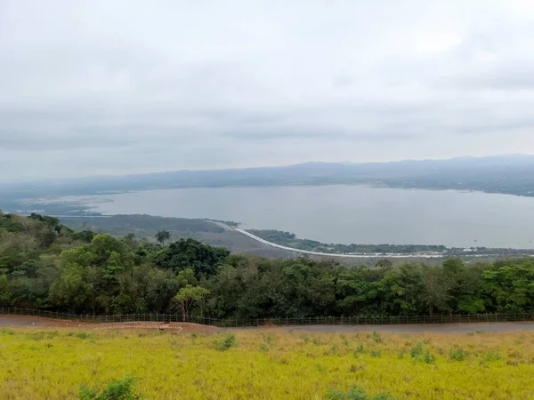 Zobacz Punkt Lamtakong Dam Nakhon Ratchasima Tajlandia — Zdjęcie stockowe