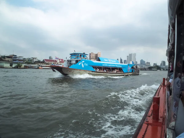 Chao Phraya River Bangkok Thailand Dezembro 2018Navio Está Navegando Rio — Fotografia de Stock