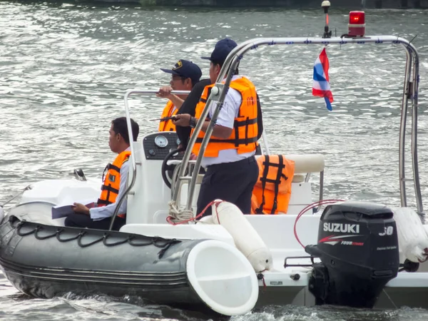 Chao Phraya River Bangkok Thailand December 2018Säkerhetsvakten Tar Hand Säkerheten — Stockfoto