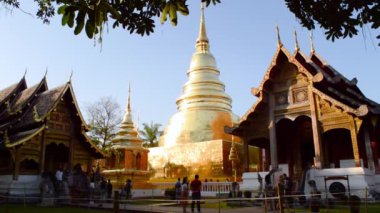 Wat Phra Singh Tapınağı Chiang Mai Tayland 11 Ocak 2020 Wat Phra Singh, B.E. 1345 yılında, Mangrai Hanedanlığı 'nın beşinci kralı Kral Payu, Peder Kham Khu Foo için inşa edilmişti..