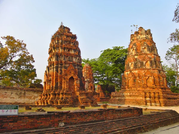 Templo Wat Mahathat Grande Relíquia Templo Budista Ayutthaya Centro Tailândia — Fotografia de Stock