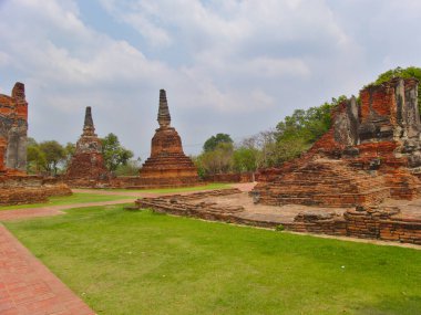 Wat Phra Sri Sancak Tapınağı, Tayland 'ın eski başkenti Ayutthaya' daki Büyük Saray 'ın en kutsal tapınağıdır..