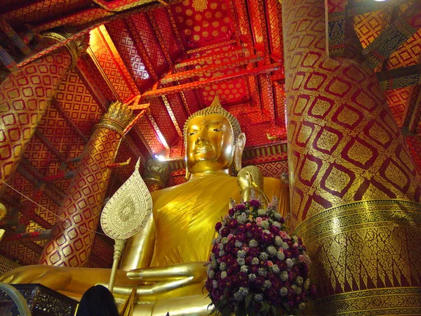 Wat Phanan Choeng Temple Ayutthaya Thailand Março 2019Estátua Buda Phanan — Fotografia de Stock