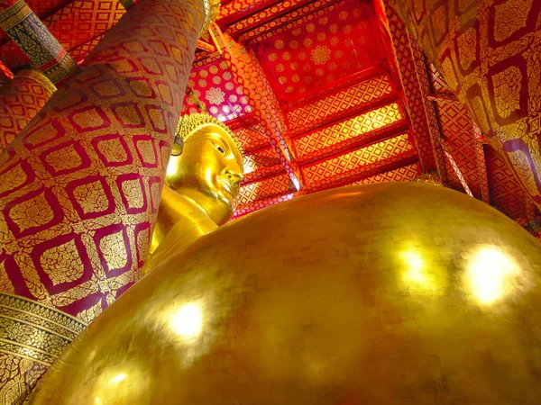 Wat Phanan Choeng Templo Ayutthaya Tailandia Marzo 2019Estatua Buda Phanan — Foto de Stock