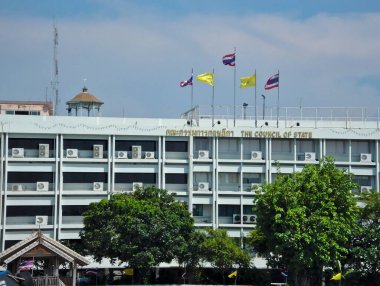 BANGKOK THAILAND-08 Nisan 2019Tne Devlet Konseyi Konsey Ofisi Chao Phraya Nehri boyunca yer almaktadır..