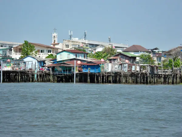 Bangkok Thailand Abril 2019Comunidades Casas Estão Sendo Construídas Densamente Rio — Fotografia de Stock