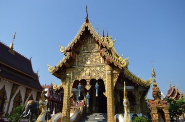 CHIANG MAI THAILAND-10 HAZİRAN 20Wat Saen Mueang Ma Luang. Wat Saen Mueang Ma Luang Phaya Mueang Kaew 'de bir tapınaktır. 11, Phaya Saen Muang 'a bir hayır kurumu olarak kuruldu..