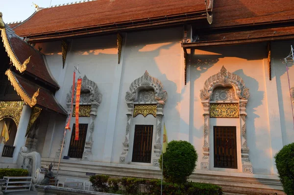 Wat Chedi Luang Templeconstruido Durante Reinado Phaya Saen Mueang Rey — Foto de Stock