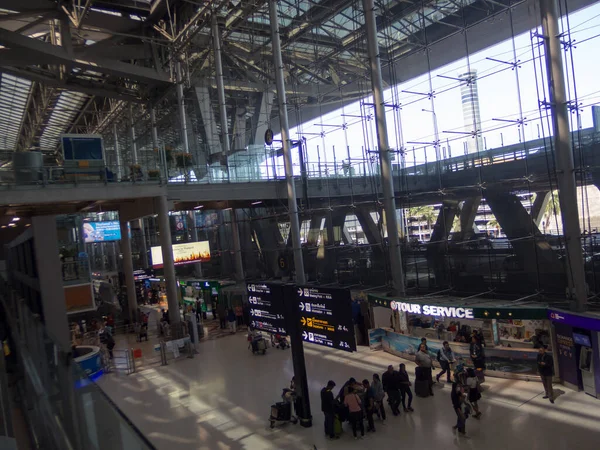 Suvarnabhumi Bangkok Thailand October 2018In Airport Passengers Walking Different Areas — Stock Photo, Image