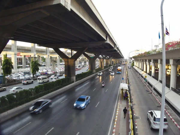 Bangkok Thailand August 2019Vibhavadi Rangsit Road Don Mueang Repülőtér Előtt — Stock Fotó