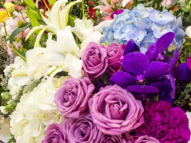 Parlak renkli buket.