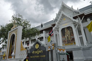 Tayland Yüksek Mahkemesi BANGKOK THAILAND-02 Eylül 2019 Tayland Anayasa Mahkemesi BangkokThailandis 'teki en yüksek adalet mahkemesi.