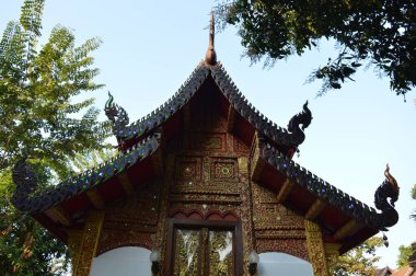 Umong Mahaterachan Tapınağı. İlk olarak 1839-1840 yılları arasında Wat Pho Noi adındaki Chiang Mai şehrinin kalbi olmak için bir tapınak inşa edildi..