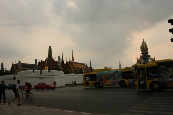 Bangkokthailand Februar 2016Touristen Reisen Zum Großen Palast Sonnenuntergang Vielleicht Ist — Stockfoto