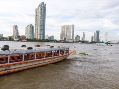 Chao Phraya Nehri manzarası.