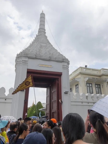 Het Grand Palace Bangkokthailand August 2018Veel Toeristen Bezoeken Het Koninklijk — Stockfoto