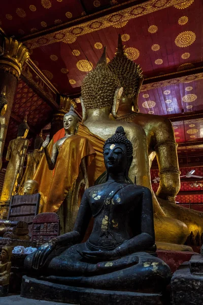 Wat Mai Suwannaphumaham, Templo Antiguo en Luang Prabang, Laos — Foto de Stock