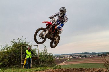 Windsberg, Almanya-29 Haziran 2019: Windsberg 'de Motocross eğitimi