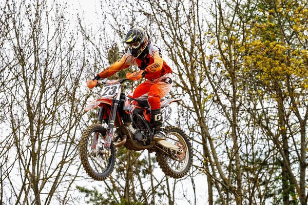 Warching, Německo-29. červen 2019: Motocross výcvik ve Warching — Stock fotografie