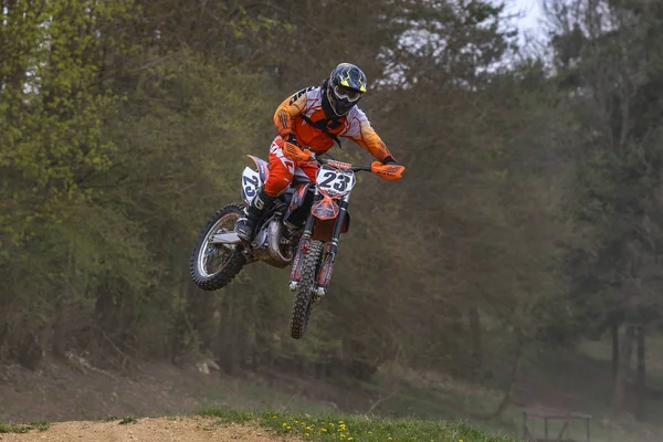 Warching, Alemania - 29 de junio de 2019: Entrenamiento de Motocross en Warching —  Fotos de Stock