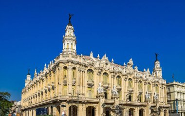 Küba'da birkaç ikonik binaları ile Havana eski şehir