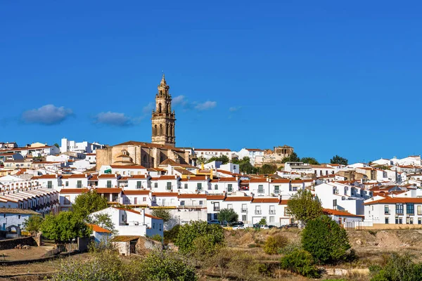 スペイン、バダホスのJerez de los Caballeros, Badajozのサンタカタリナ教会. — ストック写真