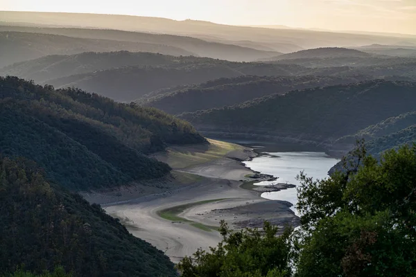 Vista paisagem do Parque Nacional de Monfrague. Cáceres, Extremadura, Espanha — Fotografia de Stock