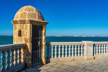 İspanya 'da Cadiz Körfezi' nde yürü