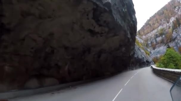프랑스 빌라르드란 Villard Lans 근처에 Gorges Bourne 베르코르 곳으로 운전하라 — 비디오