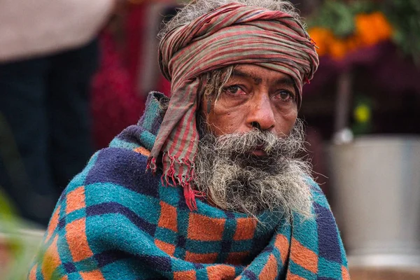 Varanasi, India - Dec 23, 2019: Sadhu at the ghats in Varanasi in India — 스톡 사진