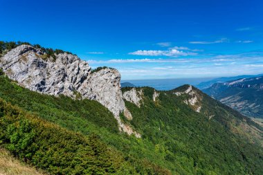 Col de Bataille, Ombleze, France. View on the plateau of Tete de la Dame.