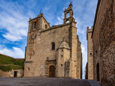 Saint Matthew Kilisesi, Iglesia de San Mateo, Caceres, Dünya Mirası Şehri, Unesco tarafından ödüllendirildi. Extremadura Bölgesi, İspanya
