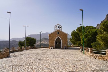 İspanya 'nın Murcia bölgesindeki Cieza' da La Virgen del Buen Suceso Sığınağı.