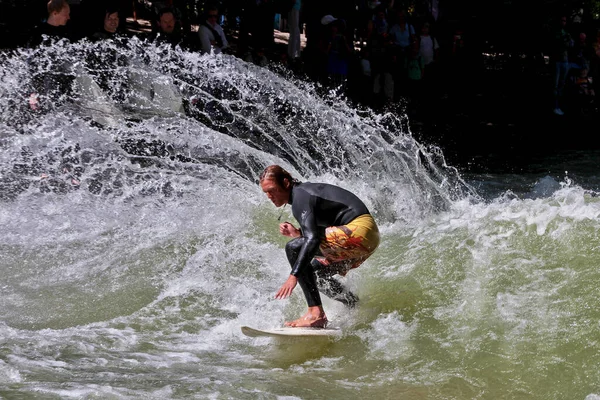 Munique Alemanha Julho 2019 Surfista Rio Cidade Munique Famosa Por — Fotografia de Stock