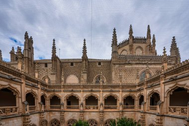 San Juan de los Reyes Manastırı Gotik Atriyumu Eski Toledo, İspanya, UNESCO Dünya Mirası