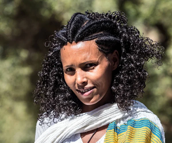 Aksum Etiópia Fevereiro 2020 Mulher Etíope Igreja Nossa Senhora Santa — Fotografia de Stock