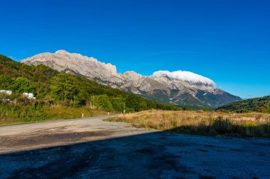 Saint Baudille et Pipet 'teki manzara manzarası, Vercors' taki Trieves yerel makamları birliği, Fransa Alpleri, Avrupa 'daki Fransa