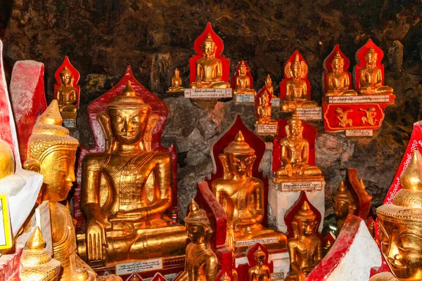 Estatuas Buda Oro Cueva Pindaya Situada Junto Ciudad Pindaya Estado —  Fotos de Stock