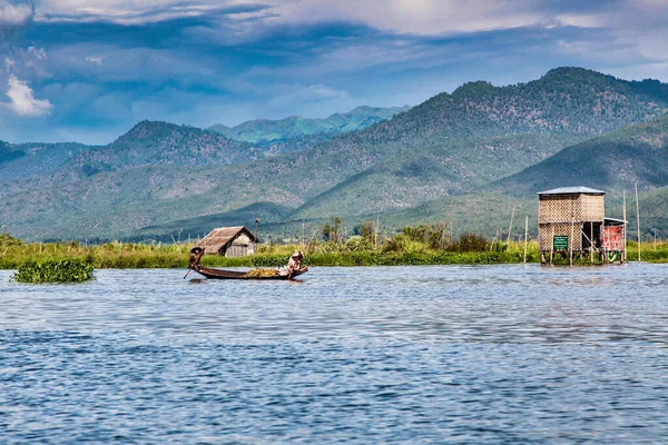 Case Galleggianti Legno Sul Lago Inle Shan Myanmar Birmania Asia — Foto Stock