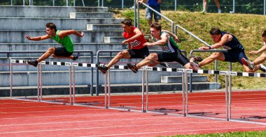 Regensburg, Almanya - 20 Temmuz 2019: Bavyera Atletizm Şampiyonası engelli yarışı