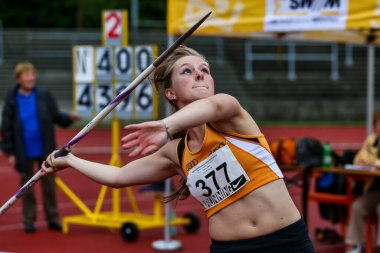 Regensburg, Almanya - 20 Temmuz 2019: Bavyera Atletizm Şampiyonası cirit atma etkinliği