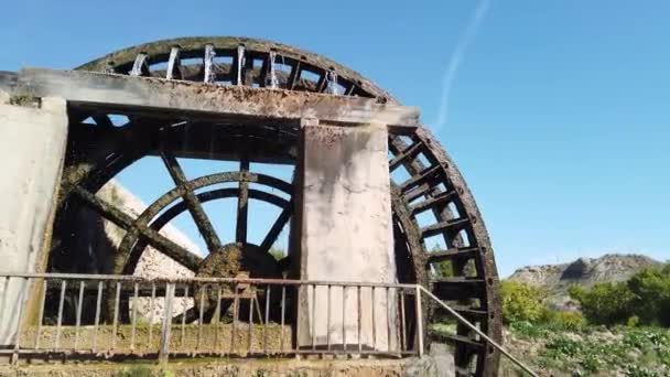 Antico Mulino Arabo Acqua Noria Nel Villaggio Abaran Nella Regione — Video Stock