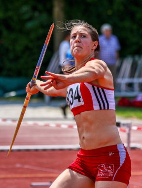Regensburg, Almanya - 20 Temmuz 2019: Bavyera Atletizm Şampiyonası cirit atma etkinliği