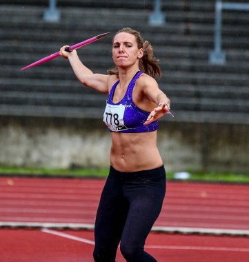 Regensburg, Almanya - 20 Temmuz 2019: Bavyera Atletizm Şampiyonası cirit atma etkinliği