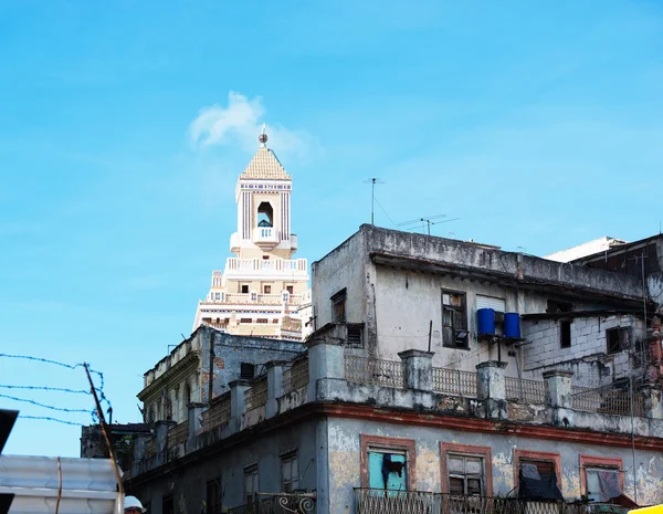 Oude gebouwen in Havana Cuba — Stockfoto