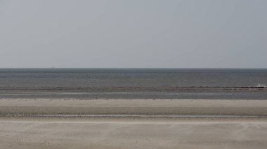 Plaj Sankt Peter-Ording Kuzey Denizi üzerinde 