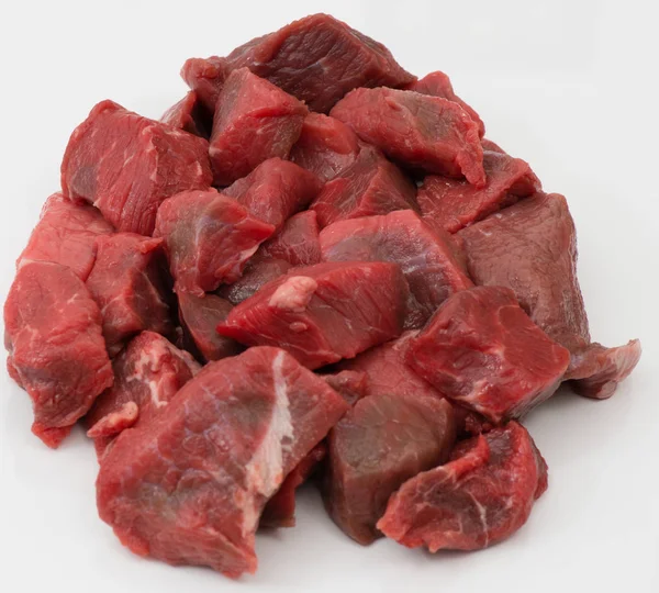 Tăiați gulaș de carne de vită pe fundal neutru — Fotografie, imagine de stoc