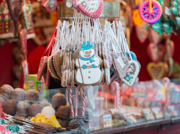 Gingerbread heart, candy stand