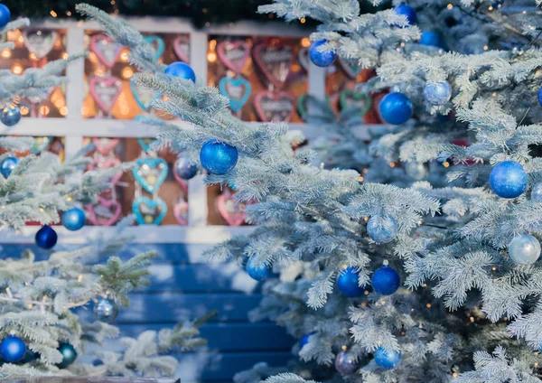 Decorated Christmas tree with Christmas balls — Stock Photo, Image