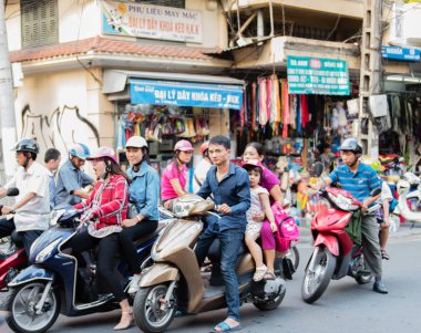 Vietnam, Hanoi nüfus ve skuter Hanoi şehir merkezinde trafik